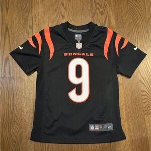 Nike Kids Black and Orange Bengals Jersey- Joe Burrow- Youth Small